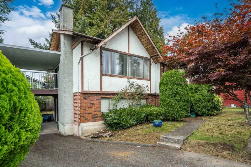 11766 KERR BAY - photo 3 of 40