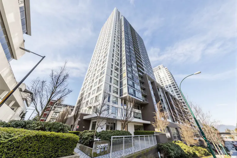 320 5665 BOUNDARY ROAD - photo 2 of 25