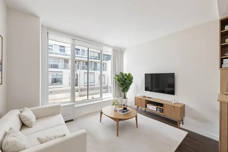 320 5665 BOUNDARY ROAD - photo 3 of 25