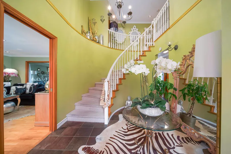 5343 MONTE BRE CRESCENT - photo 3 of 24