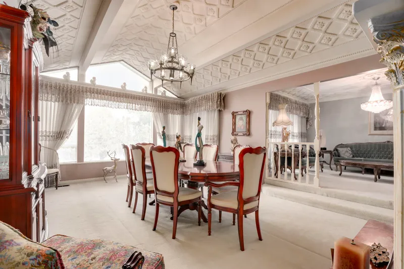 8850 DELVISTA DRIVE - photo 3 of 25