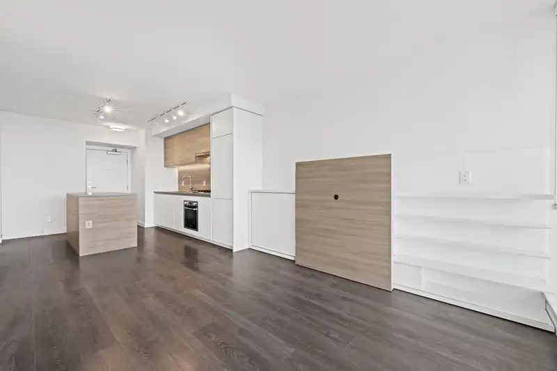 1106 652 WHITING WAY - photo 4 of 40
