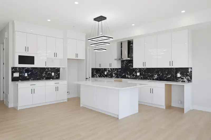 32613 CHERRY AVENUE - photo 3 of 40
