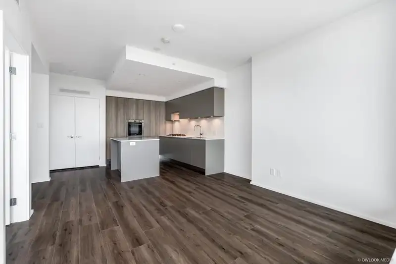 3902 3809 EVERGREEN PLACE - photo 2 of 26