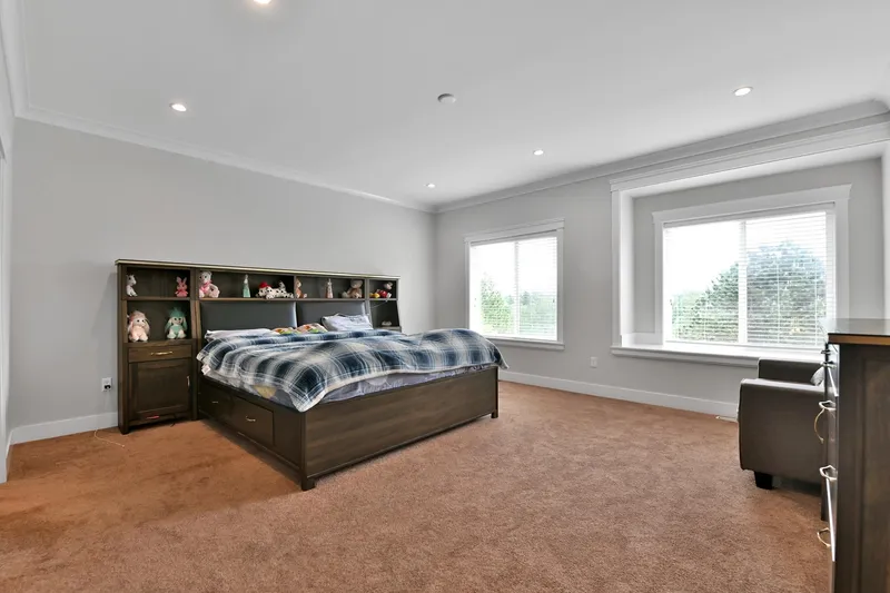 7 3363 HORN STREET - photo 4 of 25