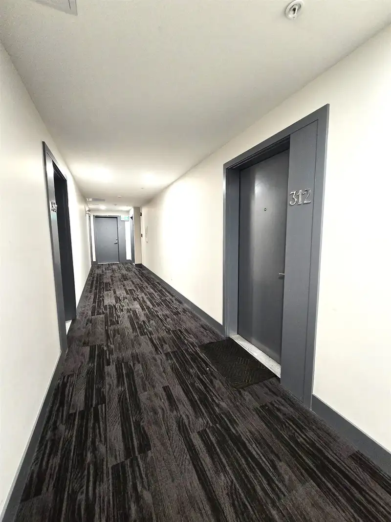 312 2649 JAMES STREET - photo 2 of 29