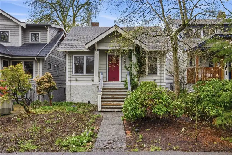 6463 YEW STREET - photo 2 of 17