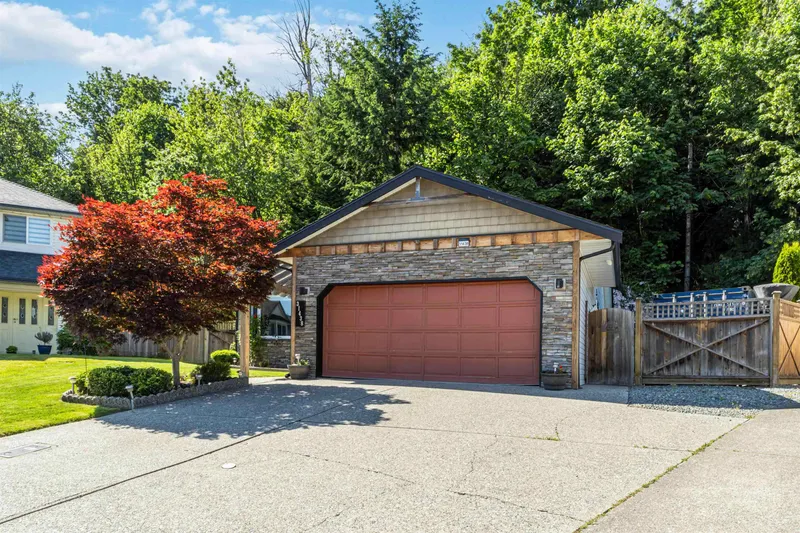 31438 CHALMERS PLACE - photo 4 of 25