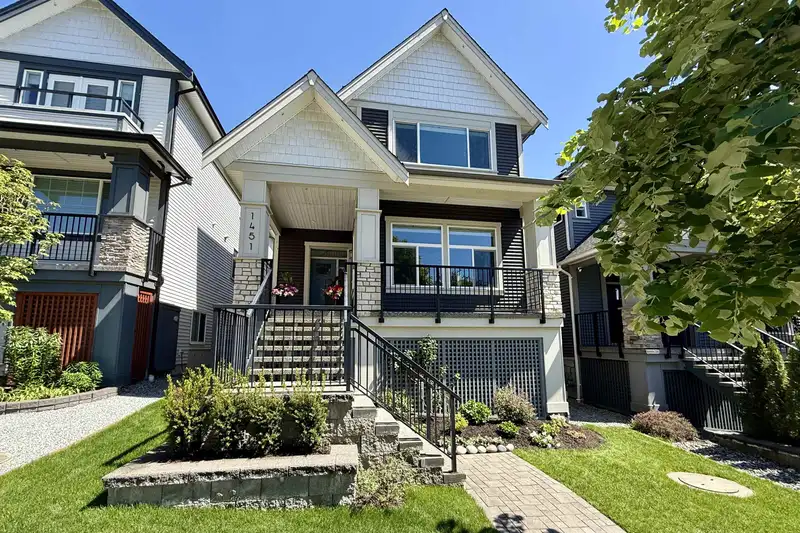 1451 DAYTON STREET - photo 1 of 39