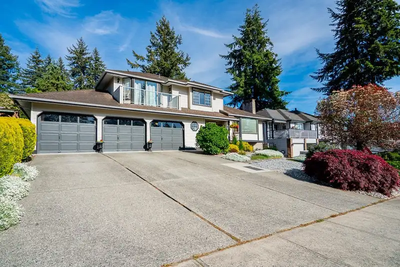 7888 GARFIELD DRIVE - photo 3 of 39