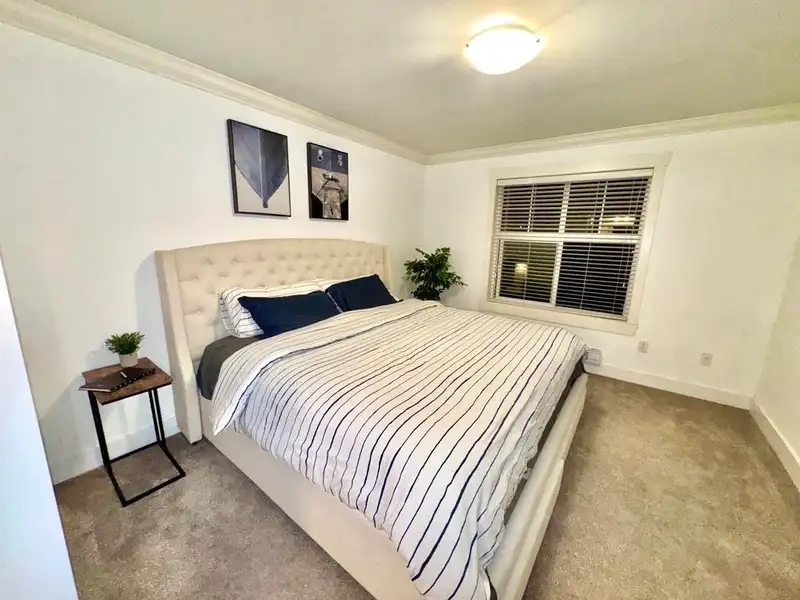 17 33860 MARSHALL ROAD - photo 2 of 31