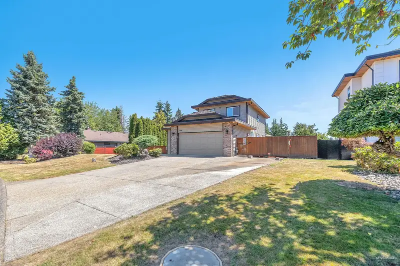 7588 150A STREET - photo 2 of 25