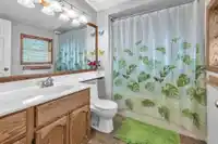 7588 150A STREET - thumbnail 31