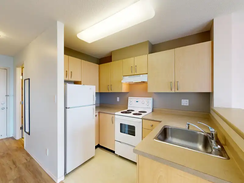 805 3520 CROWLEY DRIVE - photo 1 of 40