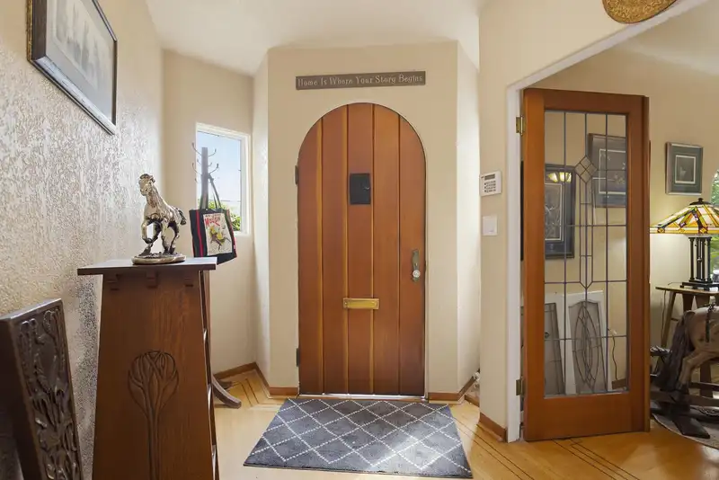 33043 4TH AVENUE - photo 3 of 40