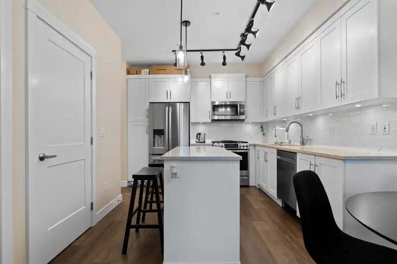 216 11077 RAVINE ROAD - photo 4 of 27