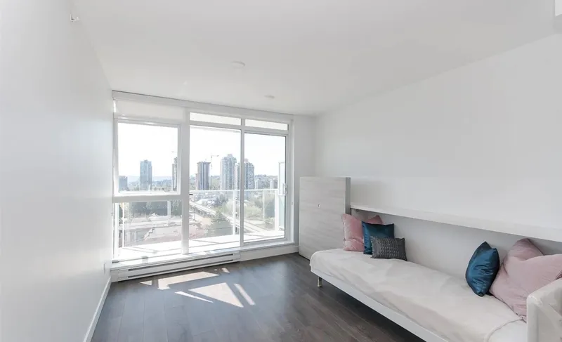 1003 652 WHITING WAY - photo 4 of 16