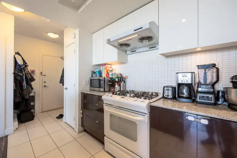 3005 4808 HAZEL STREET - photo 4 of 24