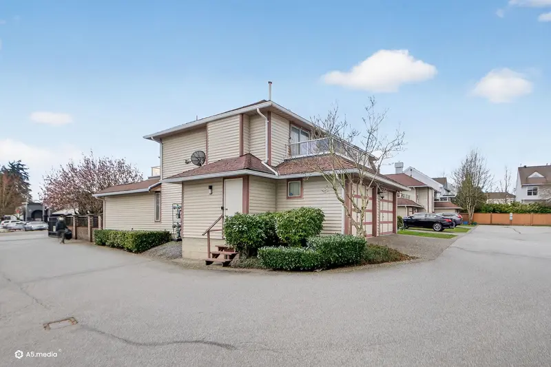 129 13725 72A AVENUE - photo 1 of 15