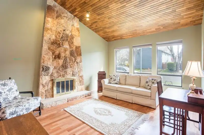 10139 LAWSON DRIVE - photo 2 of 29