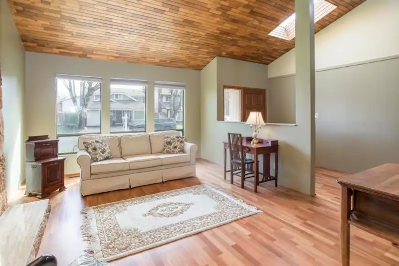 10139 LAWSON DRIVE - photo 3 of 29