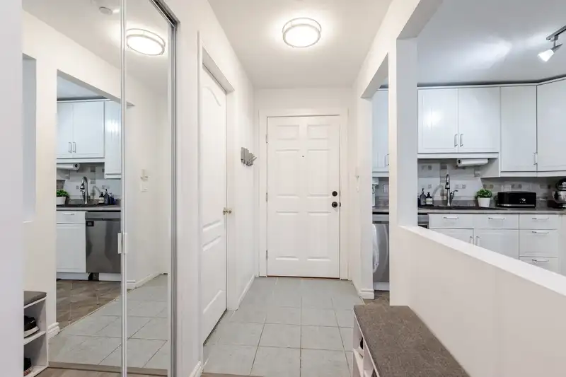 202 9688 148 STREET - photo 4 of 36
