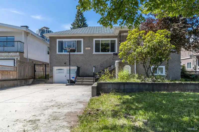6819 LINDEN AVENUE - photo 1 of 28