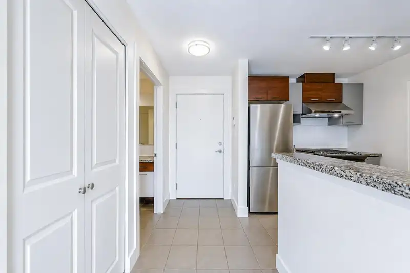 326 6033 KATSURA STREET - photo 4 of 32