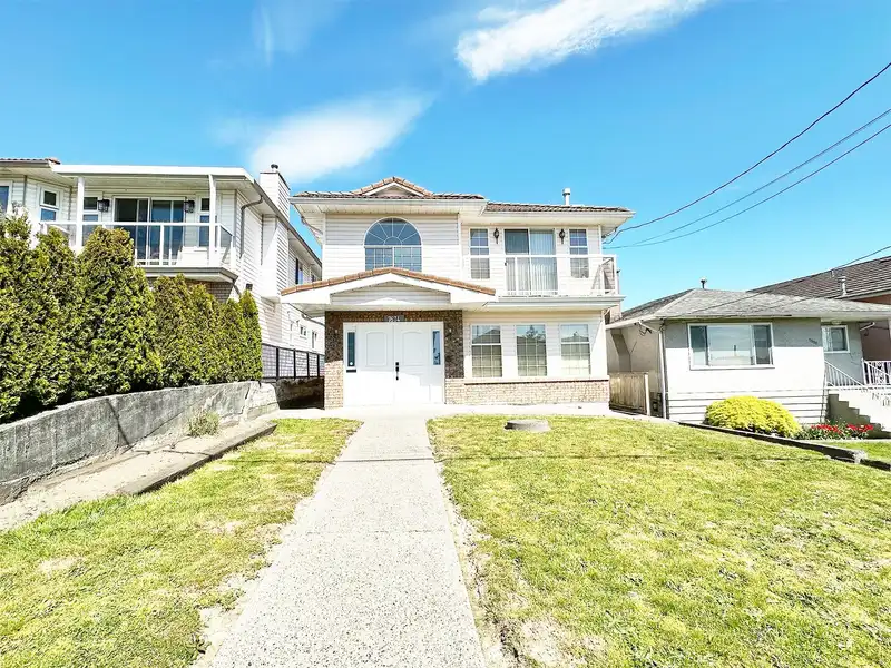 7674 HILDA STREET - photo 1 of 18