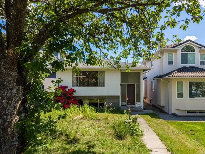 3918 UNION STREET - photo 1 of 14