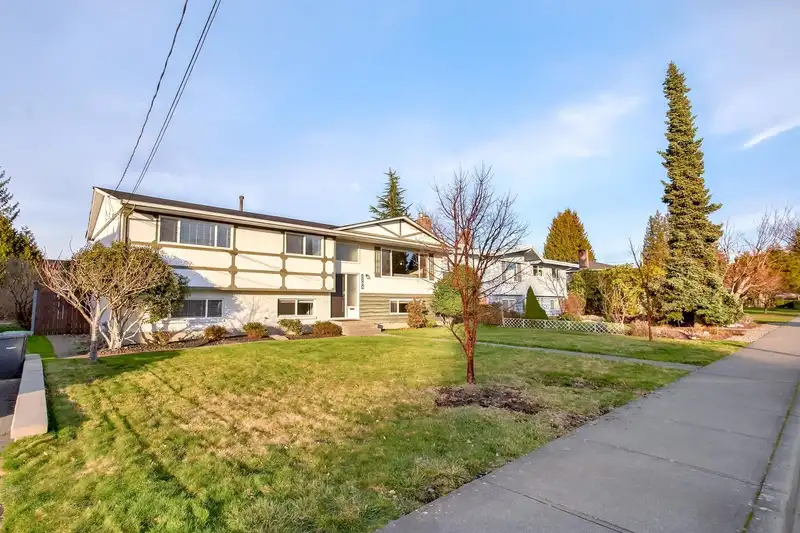 1205 BRISBANE AVENUE - photo 3 of 40