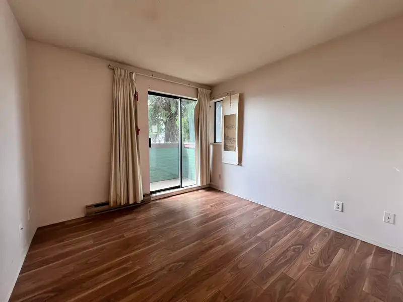 104 2159 WALL STREET - photo 2 of 11
