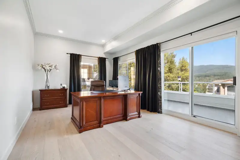 30 SHORELINE CIRCLE - photo 4 of 40