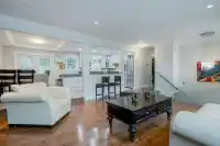 1901 IRIS PLACE - thumbnail 1