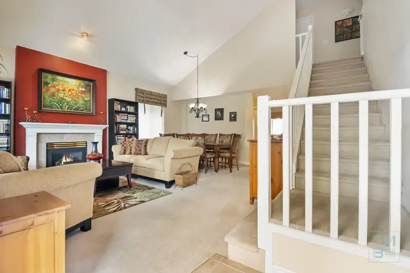 22343 50 AVENUE - photo 3 of 40