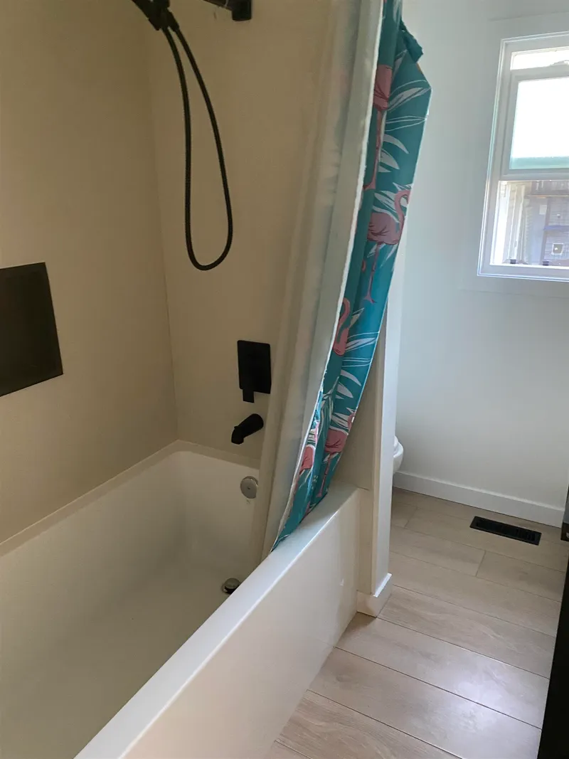 235 1840 160 STREET - photo 4 of 12