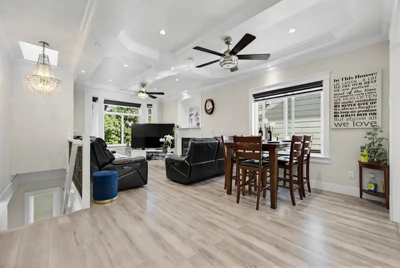 765 SKEENA STREET - photo 3 of 35