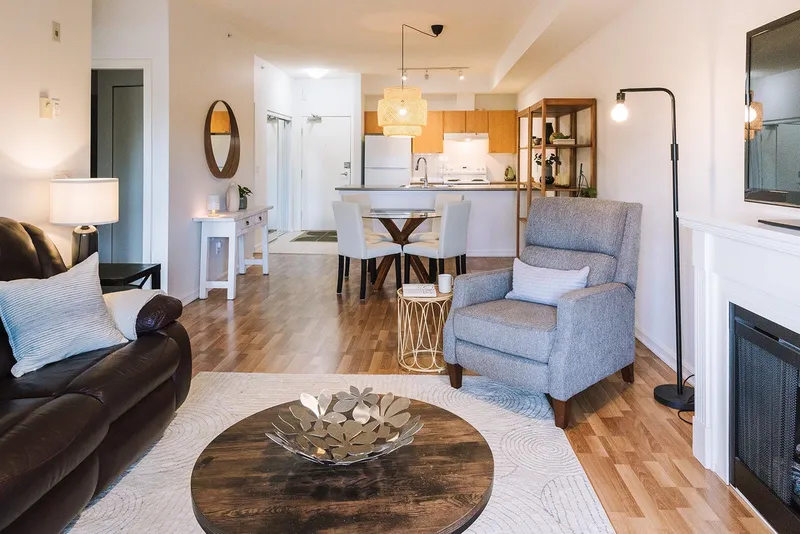 403 10088 148 STREET - photo 2 of 25