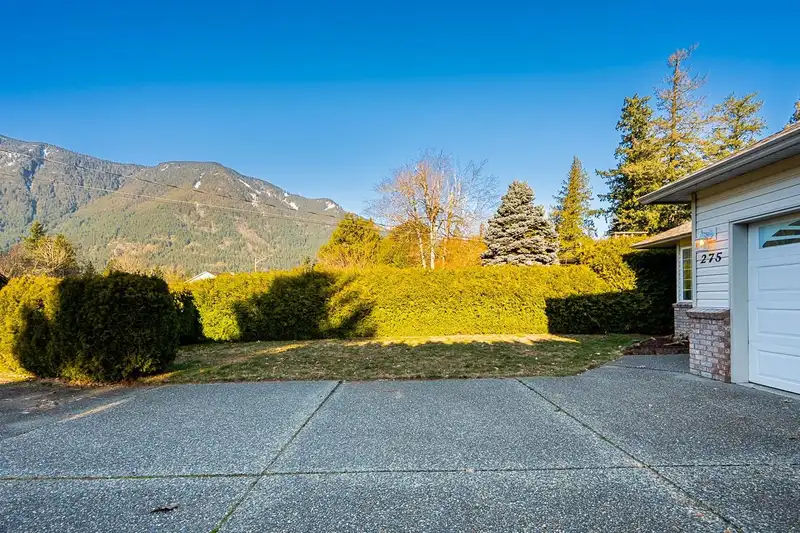 275 7TH AVENUE - photo 4 of 38