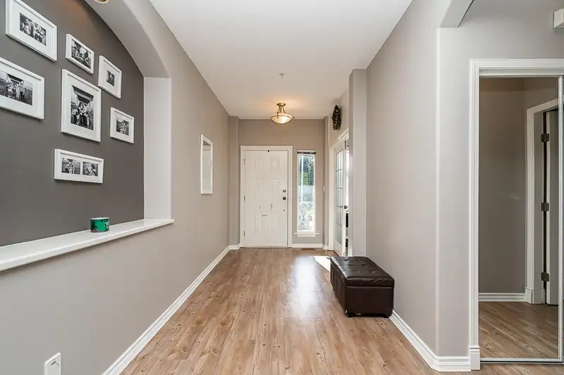 18167 66 AVENUE - photo 4 of 39