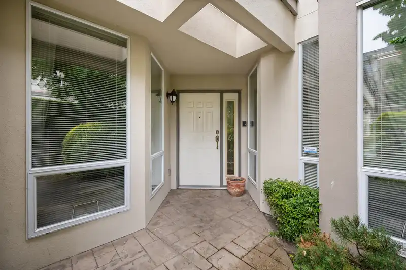 31 1100 56 STREET - photo 4 of 40