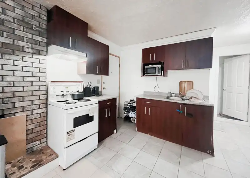 9328 132 STREET - photo 4 of 24