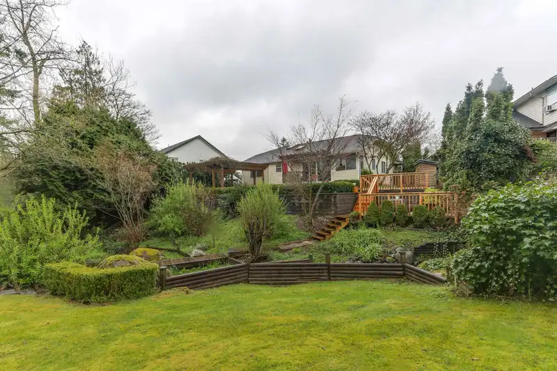 18118 CLAYTONWOOD CRESCENT - photo 2 of 21