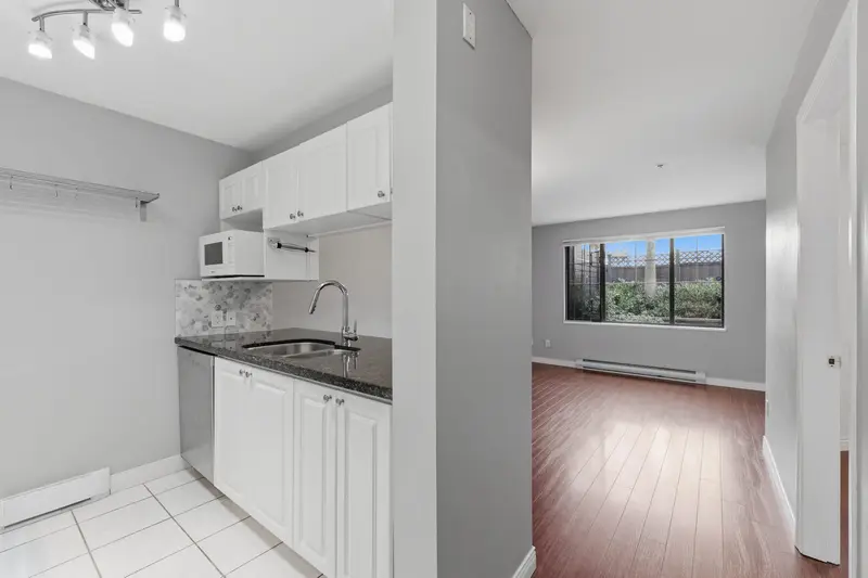 107 929 W 16TH AVENUE - photo 2 of 25