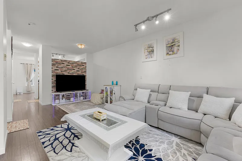 166 18701 66 AVENUE - photo 4 of 25