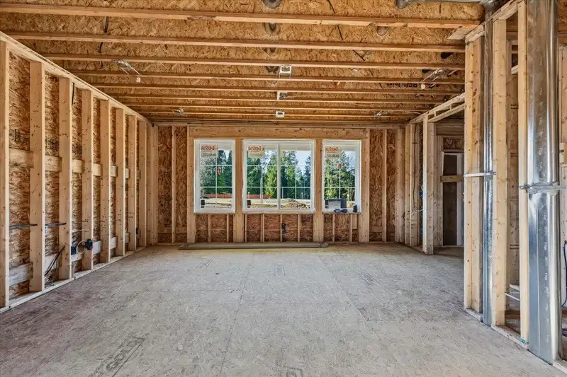 33189 PINCHBECK AVENUE - photo 4 of 20