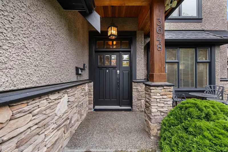 3648 ELGIN ROAD - photo 2 of 25