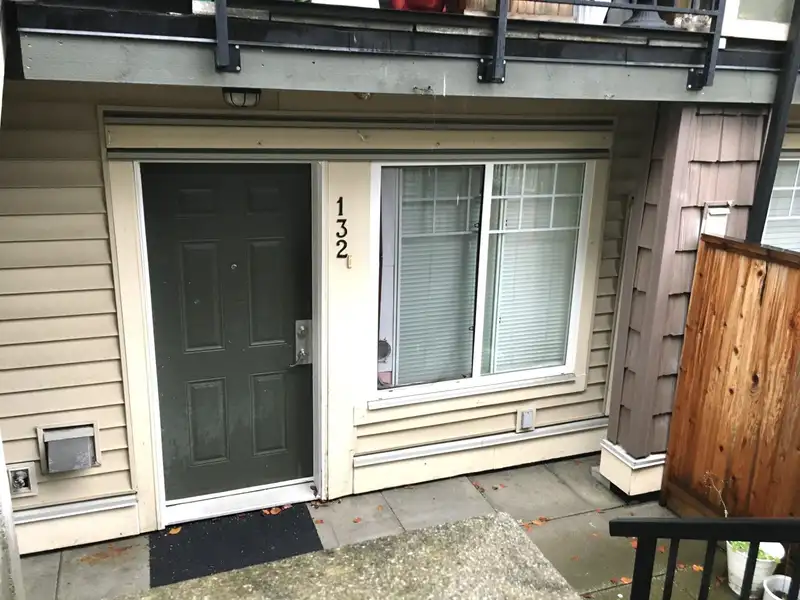 132 13958 108 AVENUE - photo 1 of 17