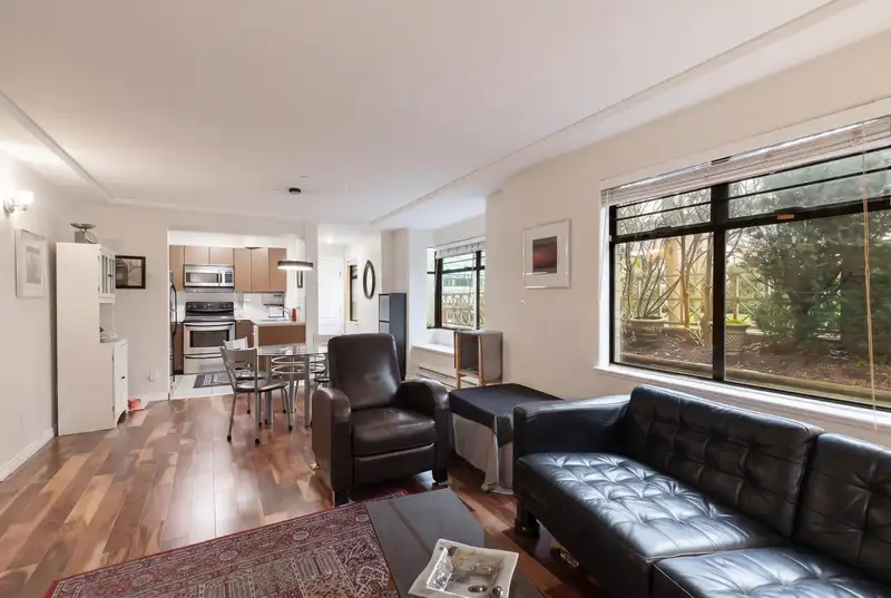 101 2829 ASH STREET - photo 3 of 24