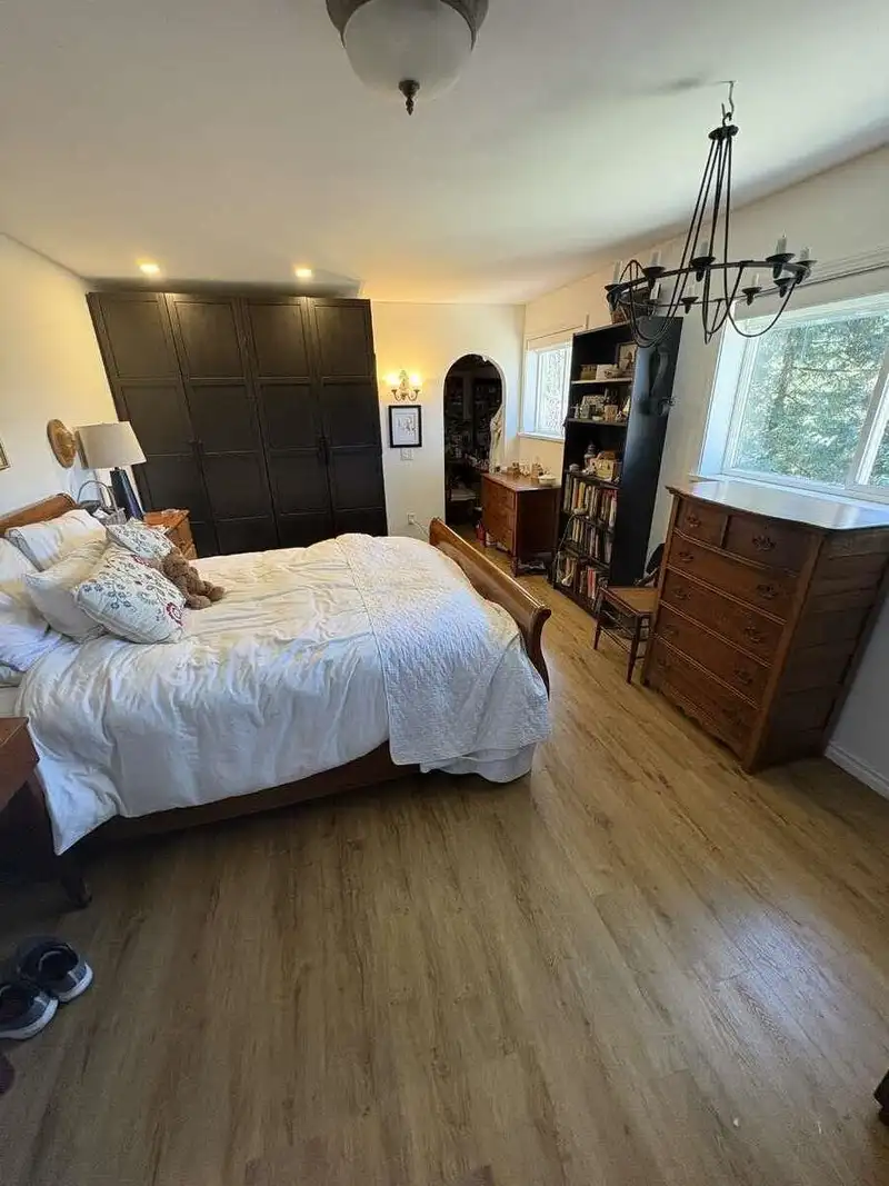 7397 BATES ROAD - photo 4 of 15